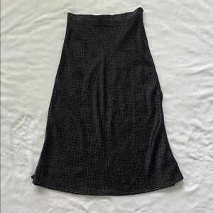 Women’s midi skirt